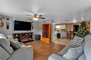 2515 Crystal Lake Acres Dr, Lakeland, FL 33801 - Photo 5