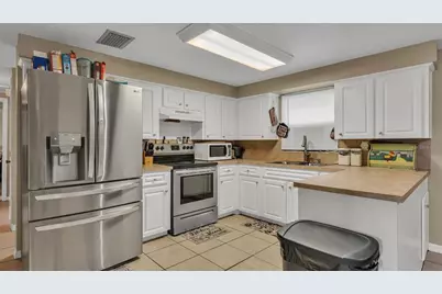 2515 Crystal Lake Acres Drive, Lakeland, FL 33801 - Photo 11