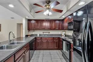 6828 Forestwood Dr W, Lakeland, FL 33811 - Photo 15