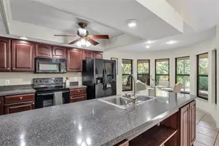 6828 Forestwood Dr W, Lakeland, FL 33811 - Photo 13