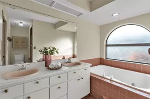 6828 Forestwood Dr W, Lakeland, FL 33811 - Photo 21