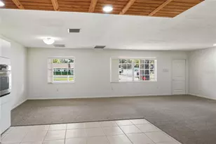 3204 Amaya Ct, Brandon, FL 33511 - Photo 9