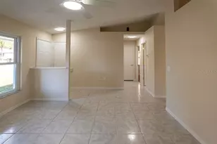 2405 Timbercreek Loop E, Lakeland, FL 33805 - Photo 5