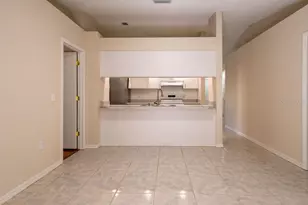 2405 Timbercreek Loop E, Lakeland, FL 33805 - Photo 15