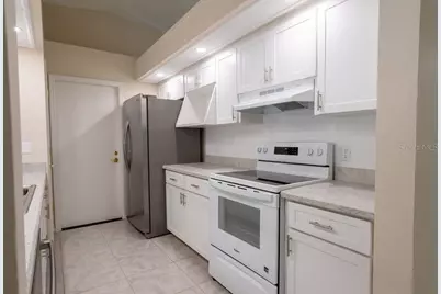 2405 Timbercreek Loop E, Lakeland, FL 33805 - Photo 7