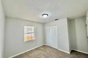 203 Summer View Dr, Winter Haven, FL 33880 - Photo 13