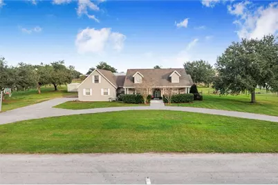 4510 Holloway Creek Drive, Plant City, FL 33567 - Photo 1