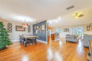 4510 Holloway Creek Dr, Plant City, FL 33567 - Photo 7