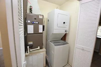 6079 Topher Trail, Mulberry, FL 33860 - Photo 17