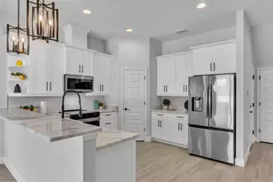 1157 Windjammer Dr, Lakeland, FL 33803 - Photo 15