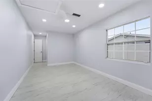 808 Guild Dr, Venice, FL 34285 - Photo 15