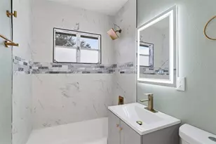 808 Guild Dr, Venice, FL 34285 - Photo 17