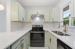 808 Guild Dr, Venice, FL 34285 - Photo 7