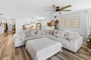 499 Highfin Dr, Winter Haven, FL 33881 - Photo 3