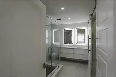 3364 Espanola Drive, Sarasota, FL 34239 - Photo 21