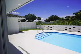 3364 Espanola Dr, Sarasota, FL 34239 - Photo 37