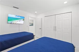 3364 Espanola Dr, Sarasota, FL 34239 - Photo 39