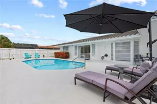 3364 Espanola Dr, Sarasota, FL 34239 - Photo 1