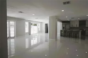 3364 Espanola Dr, Sarasota, FL 34239 - Photo 5