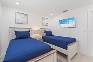 3364 Espanola Dr, Sarasota, FL 34239 - Photo 37