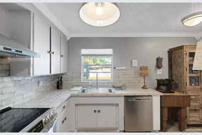 608 Kerneywood Street, Lakeland, FL 33803 - Photo 3