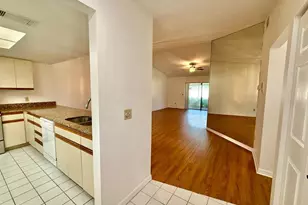 18308 Aintree Ct, Tampa, FL 33647 - Photo 7