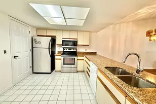 18308 Aintree Ct, Tampa, FL 33647 - Photo 5