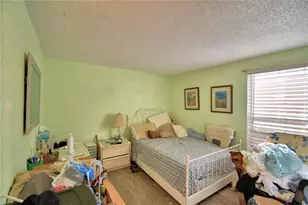 1205 Club Cir, Lakeshore, FL 33854 - Photo 17