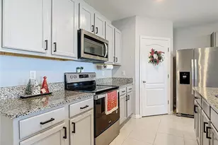 2796 Grandbury Grove Rd, Lakeland, FL 33811 - Photo 13