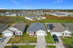 2796 Grandbury Grove Rd, Lakeland, FL 33811 - Photo 7