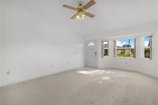 1933 Prairie Dunes Cir N, Lakeland, FL 33810 - Photo 5