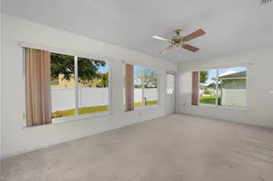 1933 Prairie Dunes Cir N, Lakeland, FL 33810 - Photo 9