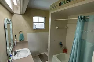 240 Santa Rosa Dr, Winter Haven, FL 33884 - Photo 29