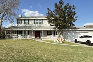 240 Santa Rosa Dr, Winter Haven, FL 33884 - Photo 1