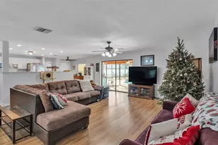 2207 Gatewood St, Plant City, FL 33563 - Photo 7