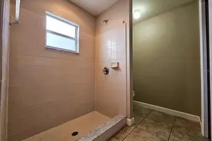 5260 English Dr, Lakeland, FL 33812 - Photo 13