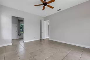 828 Whitestone Ct, Lakeland, FL 33803 - Photo 25