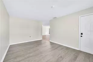 8143 Shadywood Ct, Lakeland, FL 33810 - Photo 7