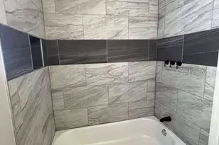 215 W Valencia St, Lakeland, FL 33805 - Photo 9