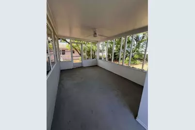 215 W Valencia Street, Lakeland, FL 33805 - Photo 13