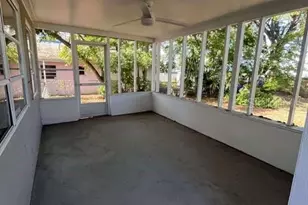 215 W Valencia St, Lakeland, FL 33805 - Photo 13