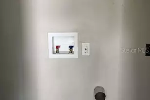 215 W Valencia St, Lakeland, FL 33805 - Photo 15