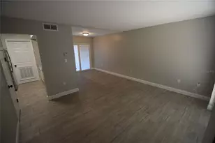 945 Castle Way, Lakeland, FL 33803 - Photo 13