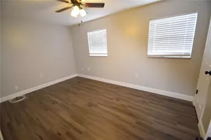 945 Castle Way, Lakeland, FL 33803 - Photo 11