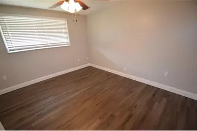 945 Castle Way #945, Lakeland, FL 33803 - Photo 7