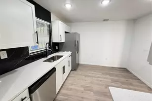 1423 N Webster Ave, Lakeland, FL 33805 - Photo 13