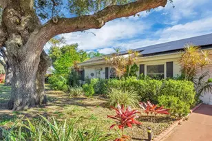 105 Owen Cir S, Auburndale, FL 33823 - Photo 3