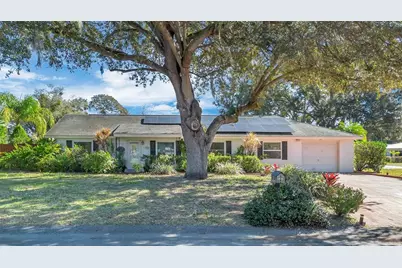 105 Owen Circle S, Auburndale, FL 33823 - Photo 1