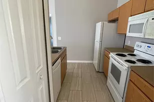 7969 Sugar Pine Blvd, Lakeland, FL 33810 - Photo 9