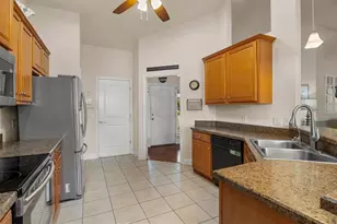 1585 Doves View Cir, Auburndale, FL 33823 - Photo 11